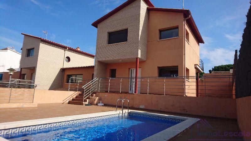 Casas y pisos en L’Escala