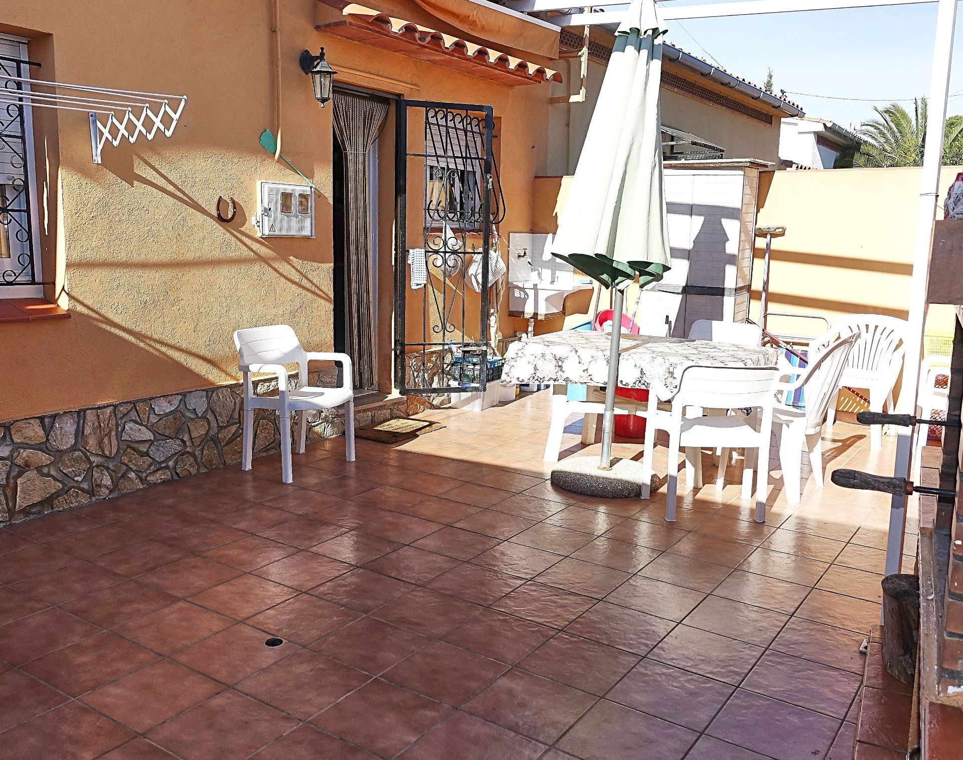 Casa adosada en L'Escala, venta