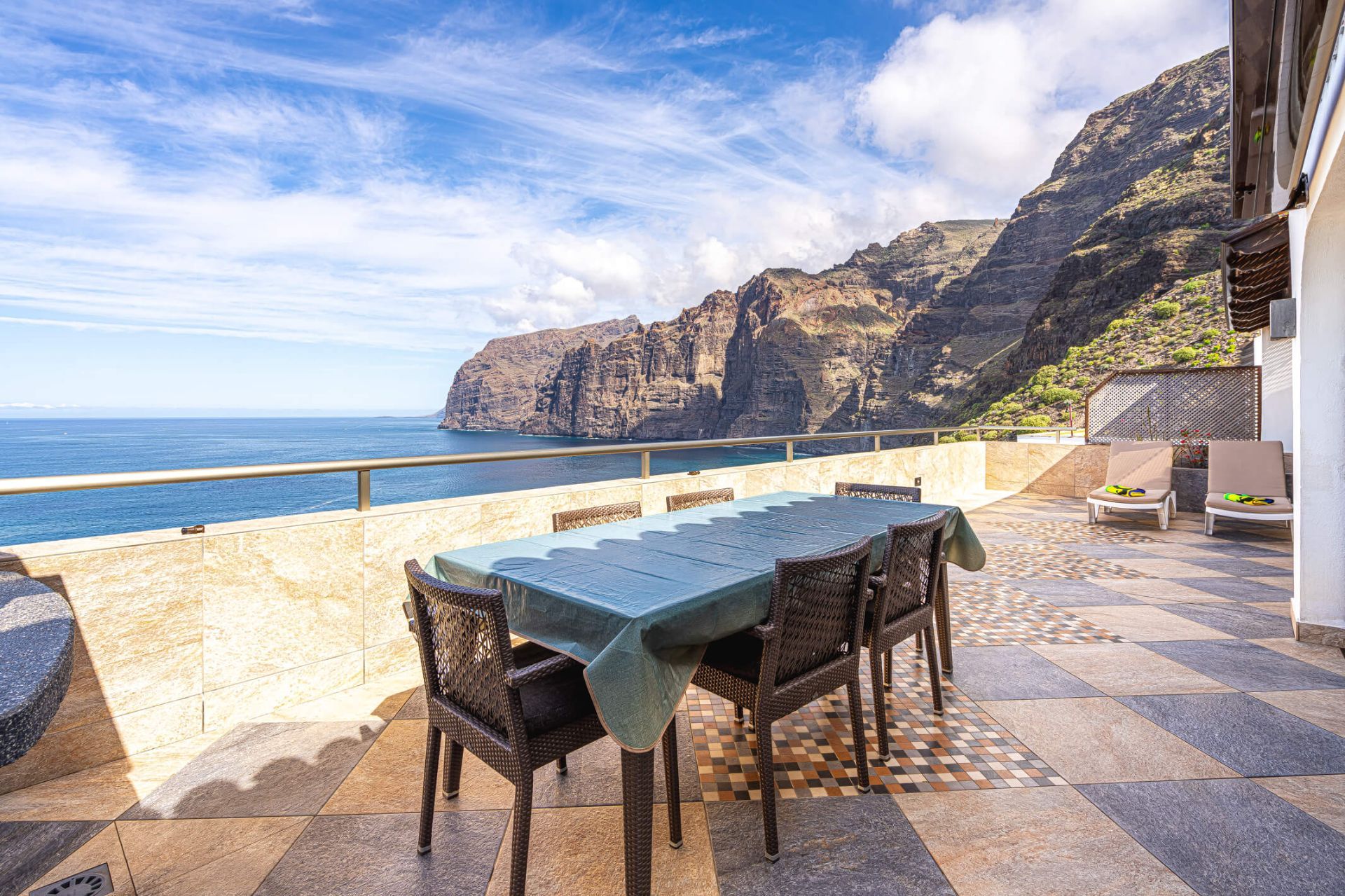 Apartment in Acantilado de los Gigantes, Los Gigantes, for sale