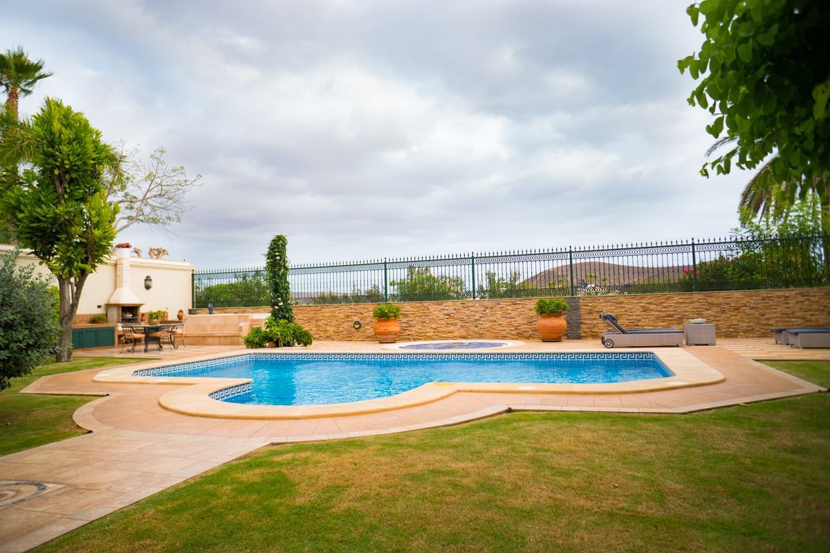 Luxury Villa in Arona, Los Cristianos, for sale