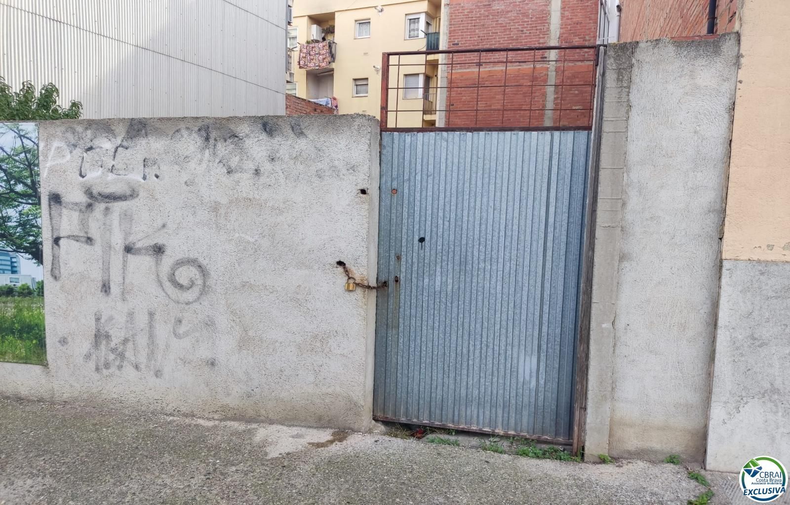 Plot in Figueres, Figueres, for sale