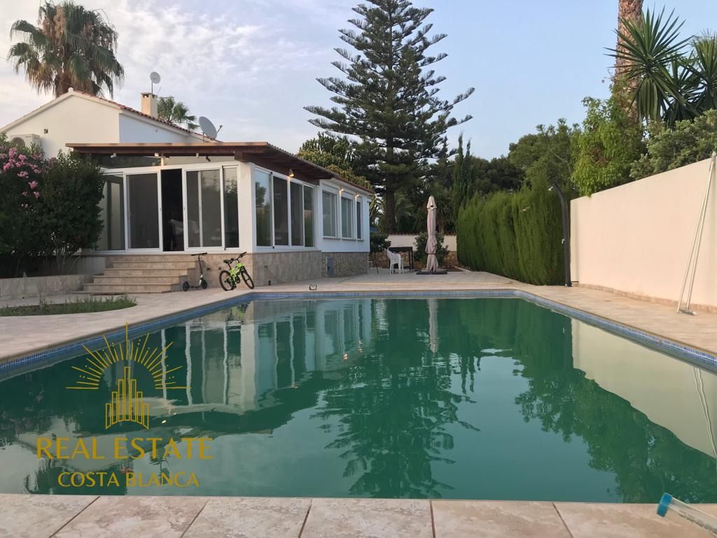 Casa / Chalet en La Nucía, venta