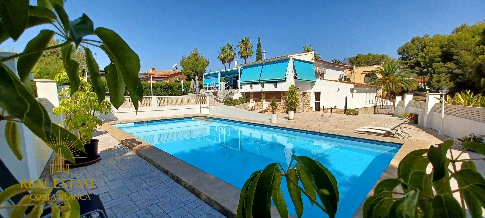 Villa in La Nucía, for sale