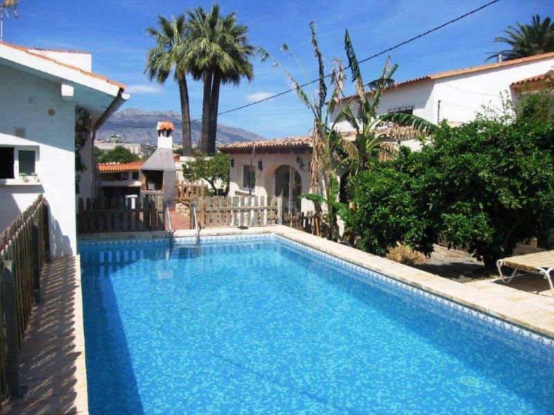 Venta. Villa en Albir