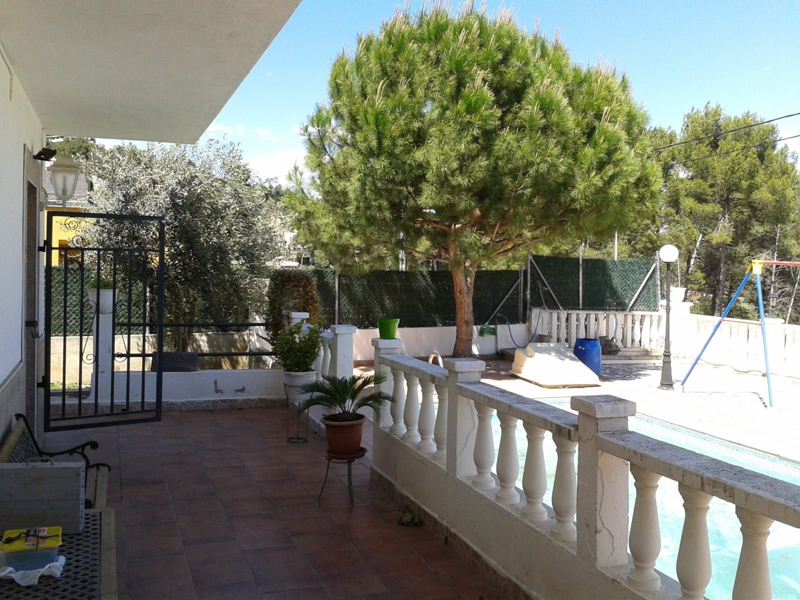 Villa i Castellgalí, Mas planoi, salg