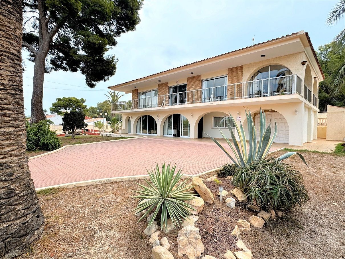 Villa in El Albir / L'Albir, Avenida del Albir, verkauf
