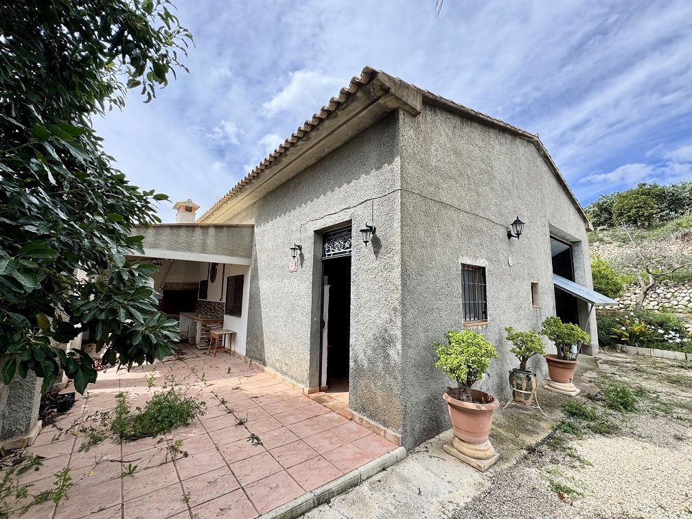 Country House in Callosa d'en Sarrià, for sale