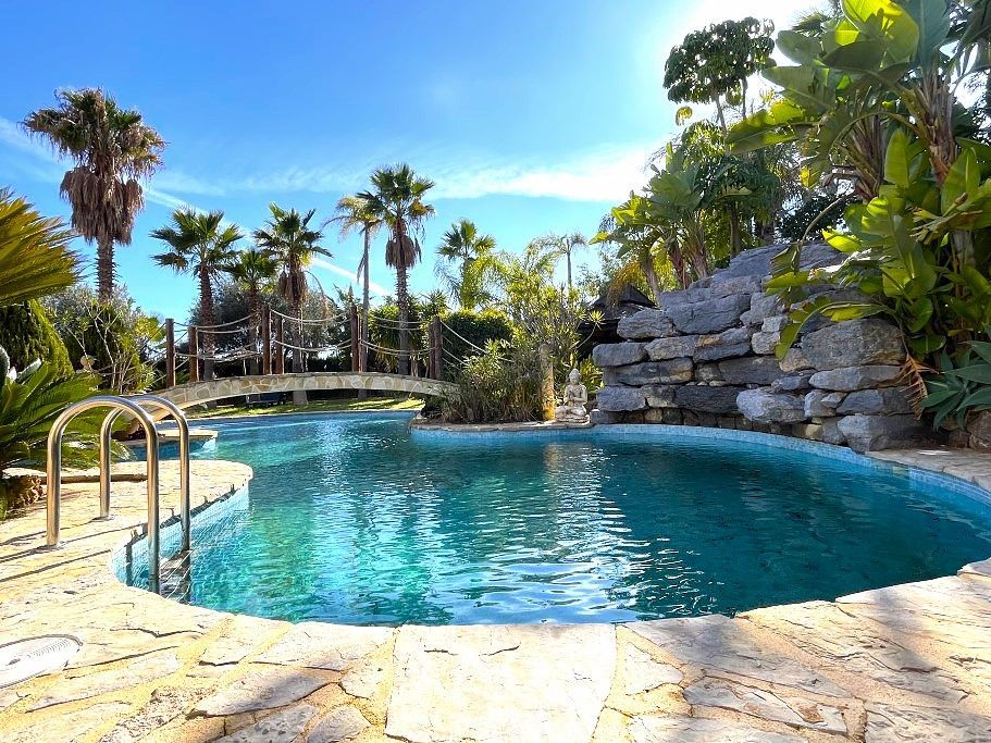 Villa de Lujo en La Nucía, venta