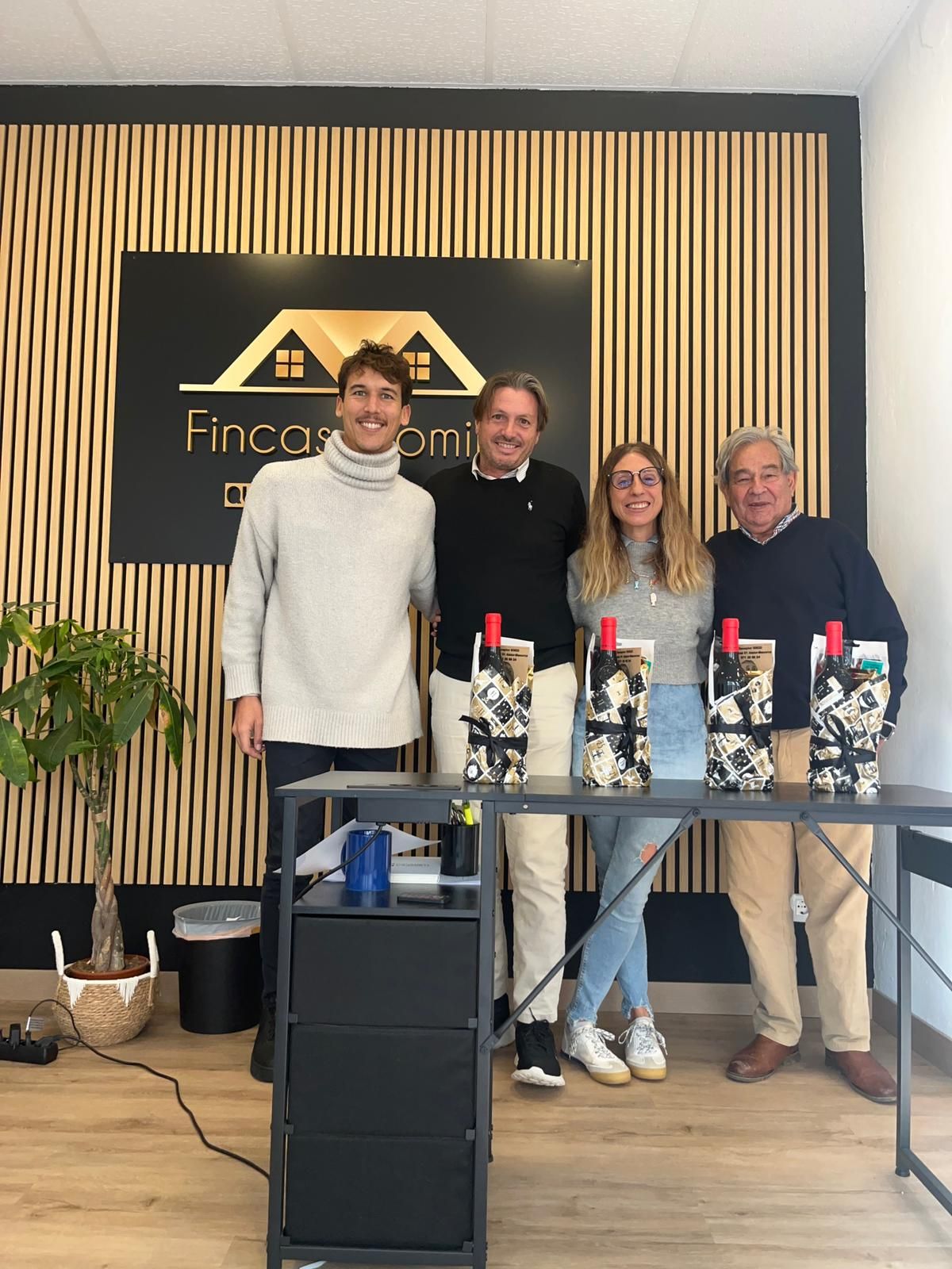 Equipo de Fincas Gomila, inmobiliaria en Menorca con sede en Alaior