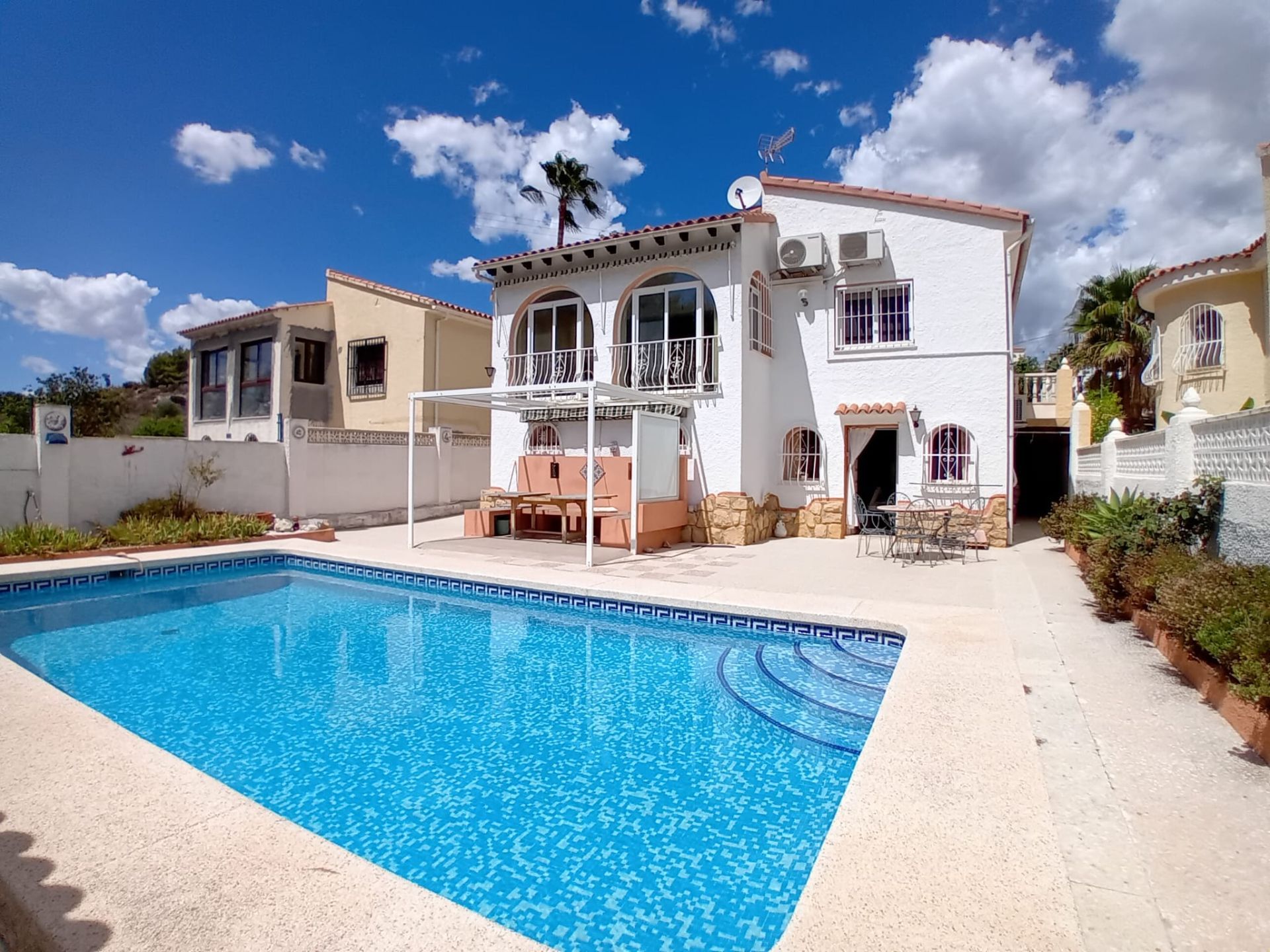 Casa / Chalet in Alfaz Del Pi / Lalfs Del Pi