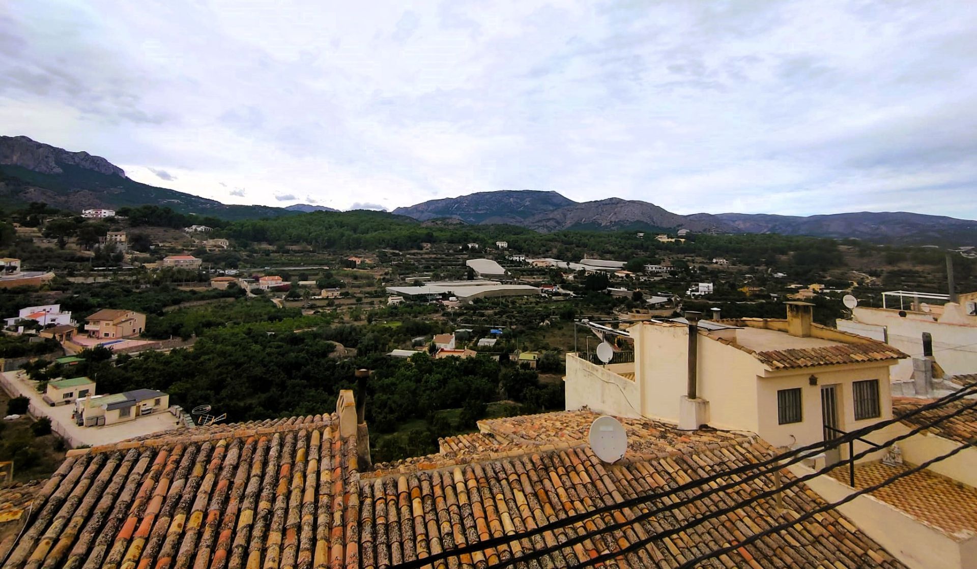 Casa De Pueblo in Polop De La Marina