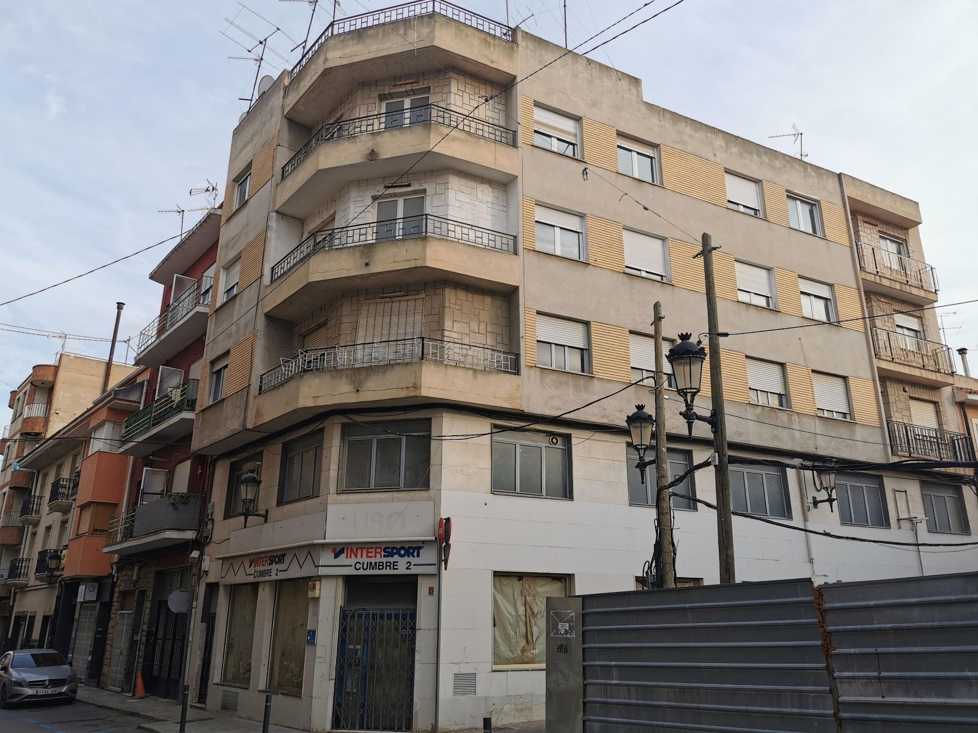 Edificio en Yecla, venta