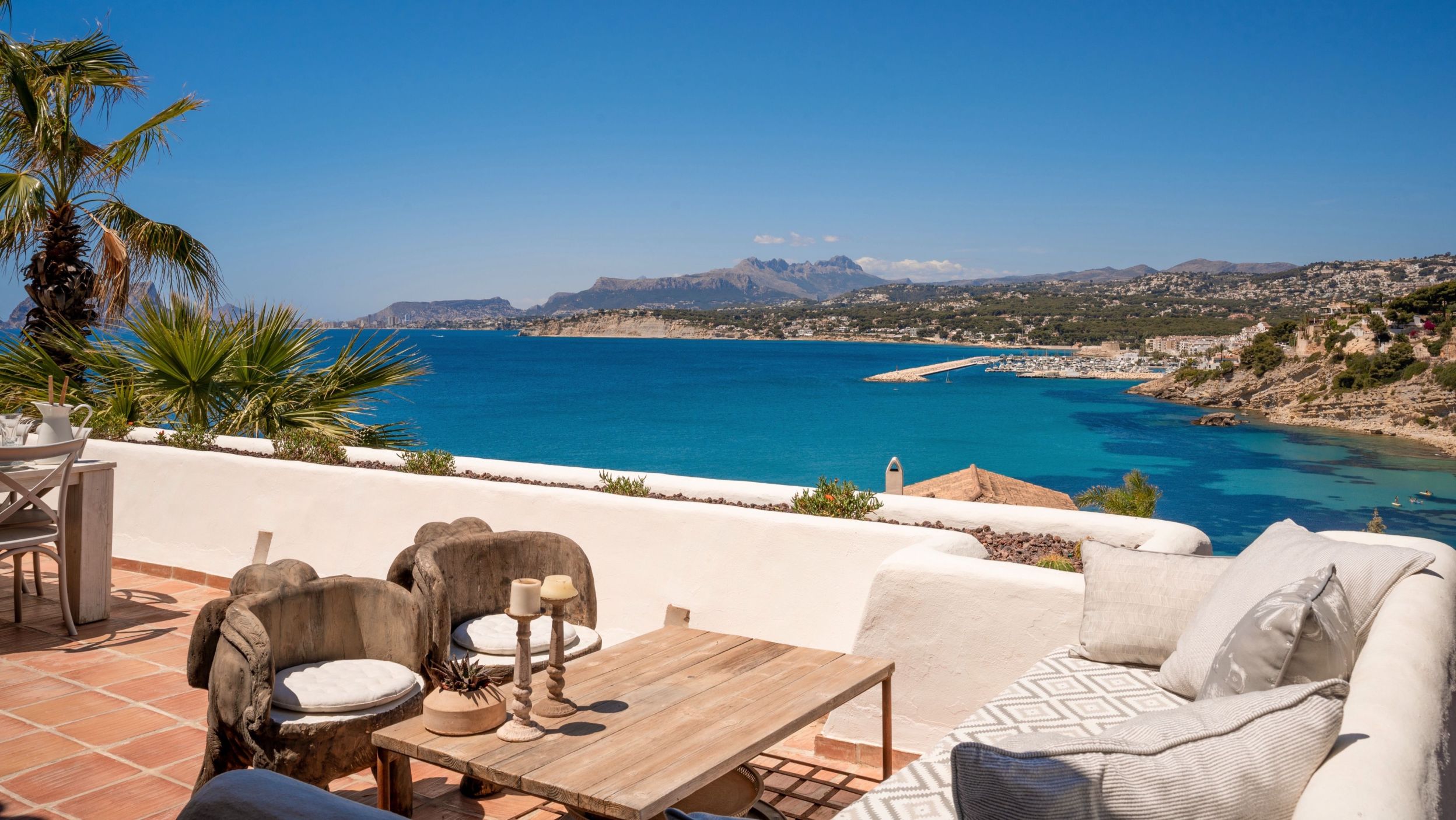 Javea Real Estate agent l Property and Villas for sale in Javea