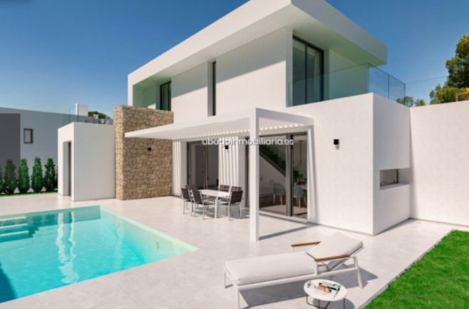 Villas de lujo en Sierra Cortina: Encuentra tu hogar de ensueño en la Costa Blanca | Inmobiliaria UBAGO