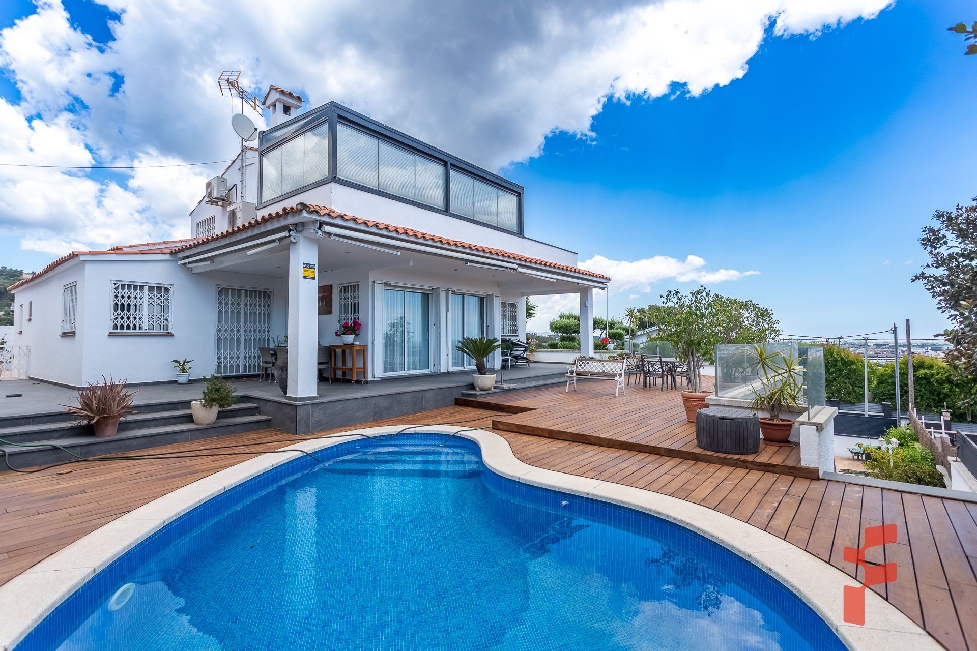 Villa de Lujo en Castelldefels, alquiler