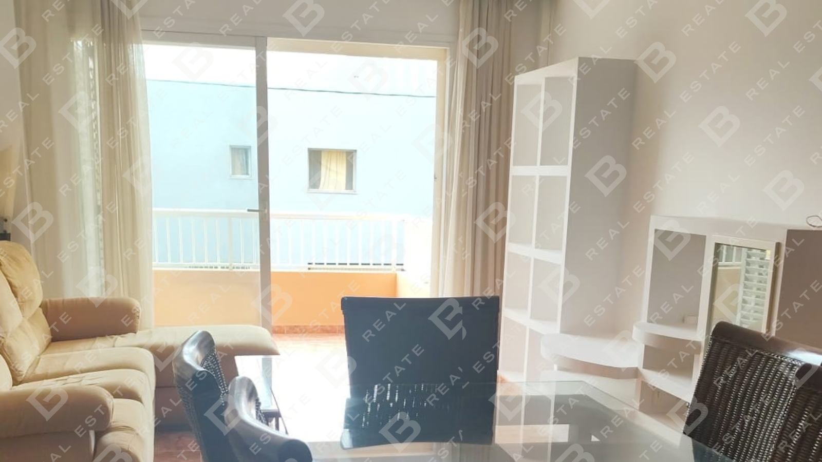 Pis a Ibiza, en venda
