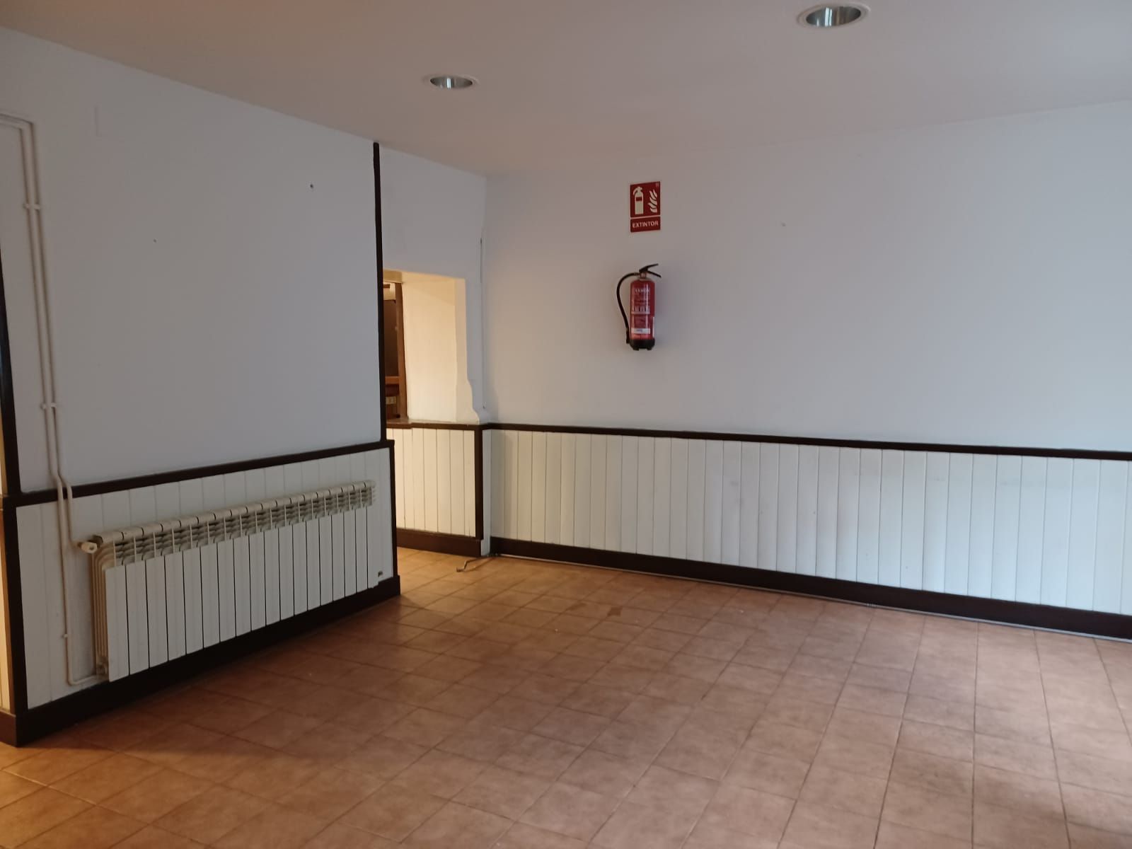 Local comercial en Benasque, Calle Las Plazas, alquiler