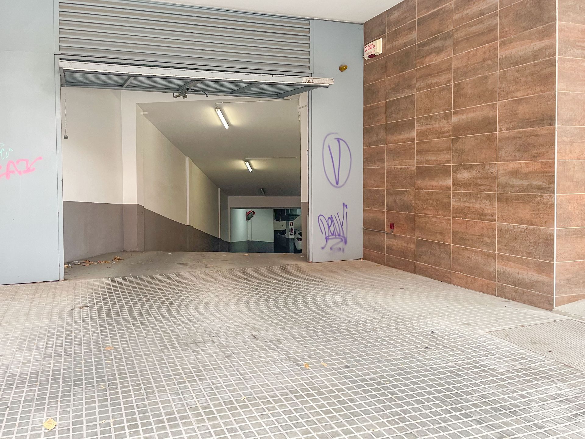 Garaje / Parking en Sant Boi de Llobregat, Vinyets - Molí Vell, venta