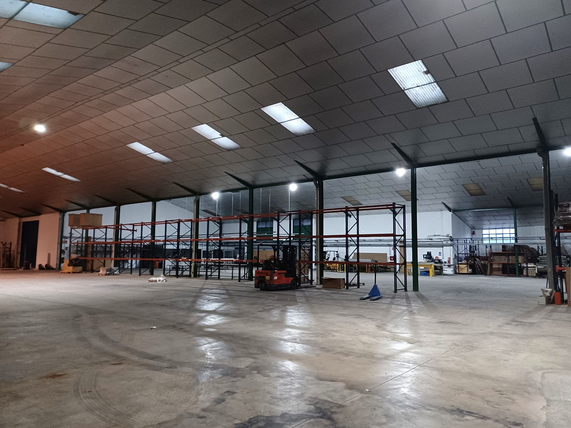 Lagerbygning i Ontinyent, leje