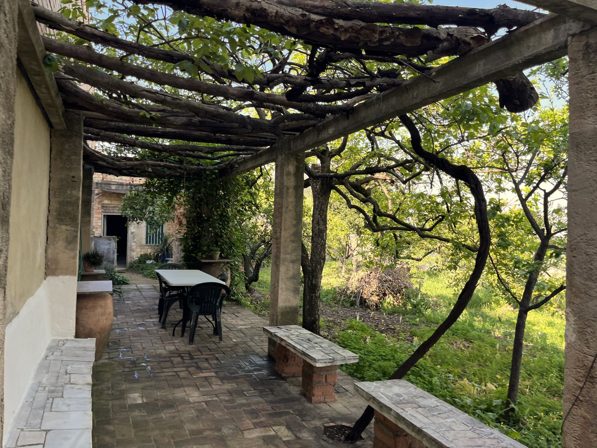 Landsbyhus i Agullent, Agullent, salg