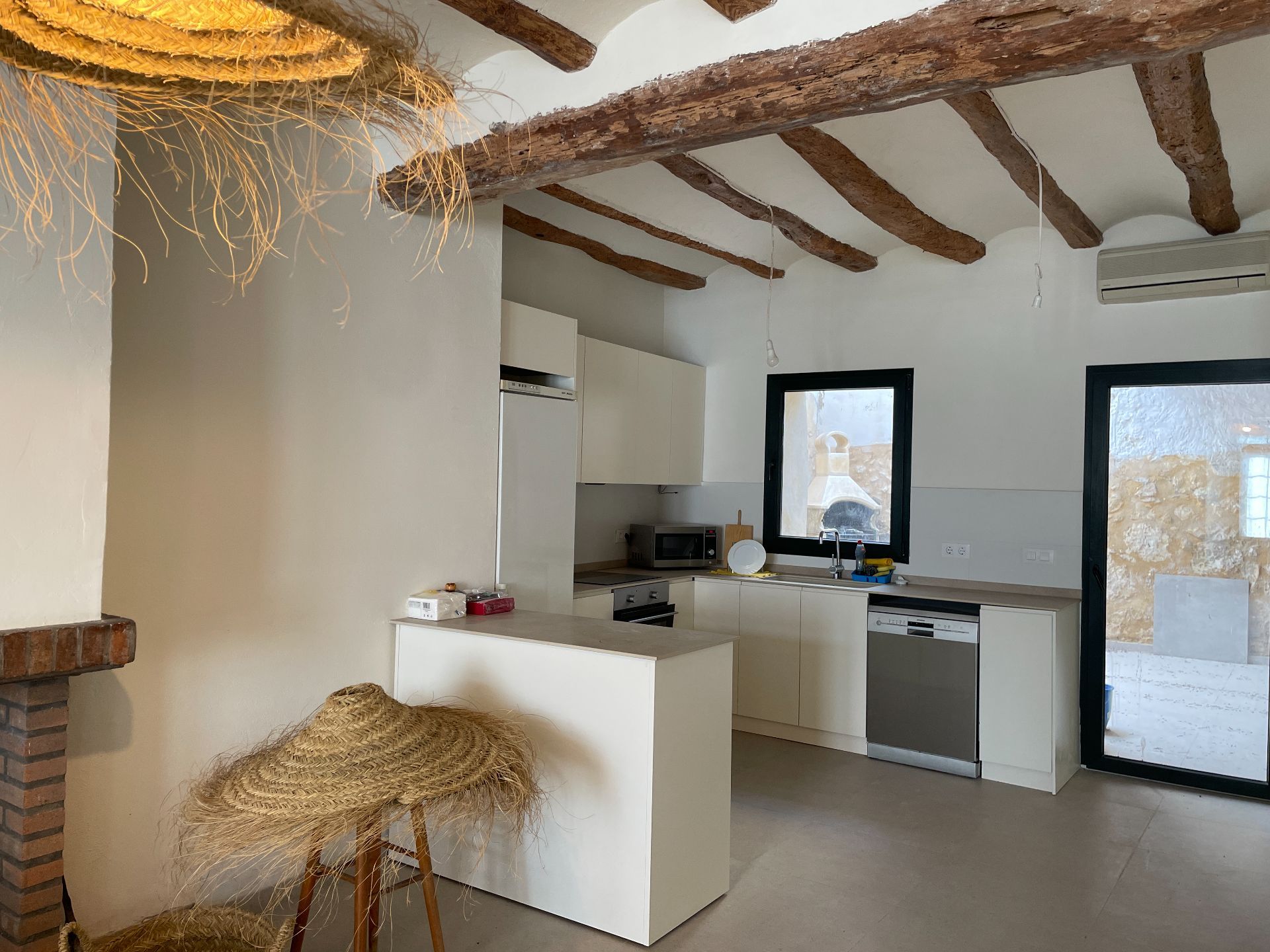 Byhus i Ontinyent, Instituto - Farola, salg