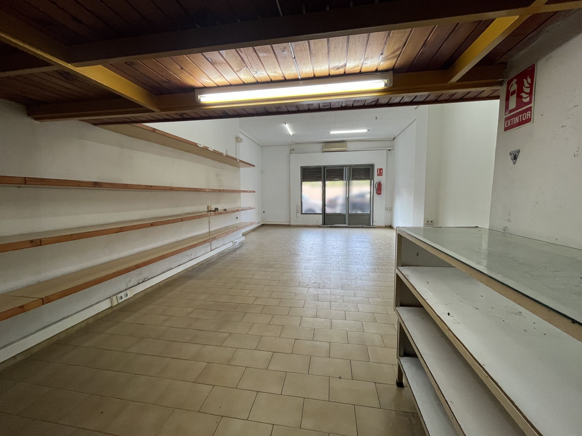 Commerciële Ruimte in Ontinyent, San José, te huur