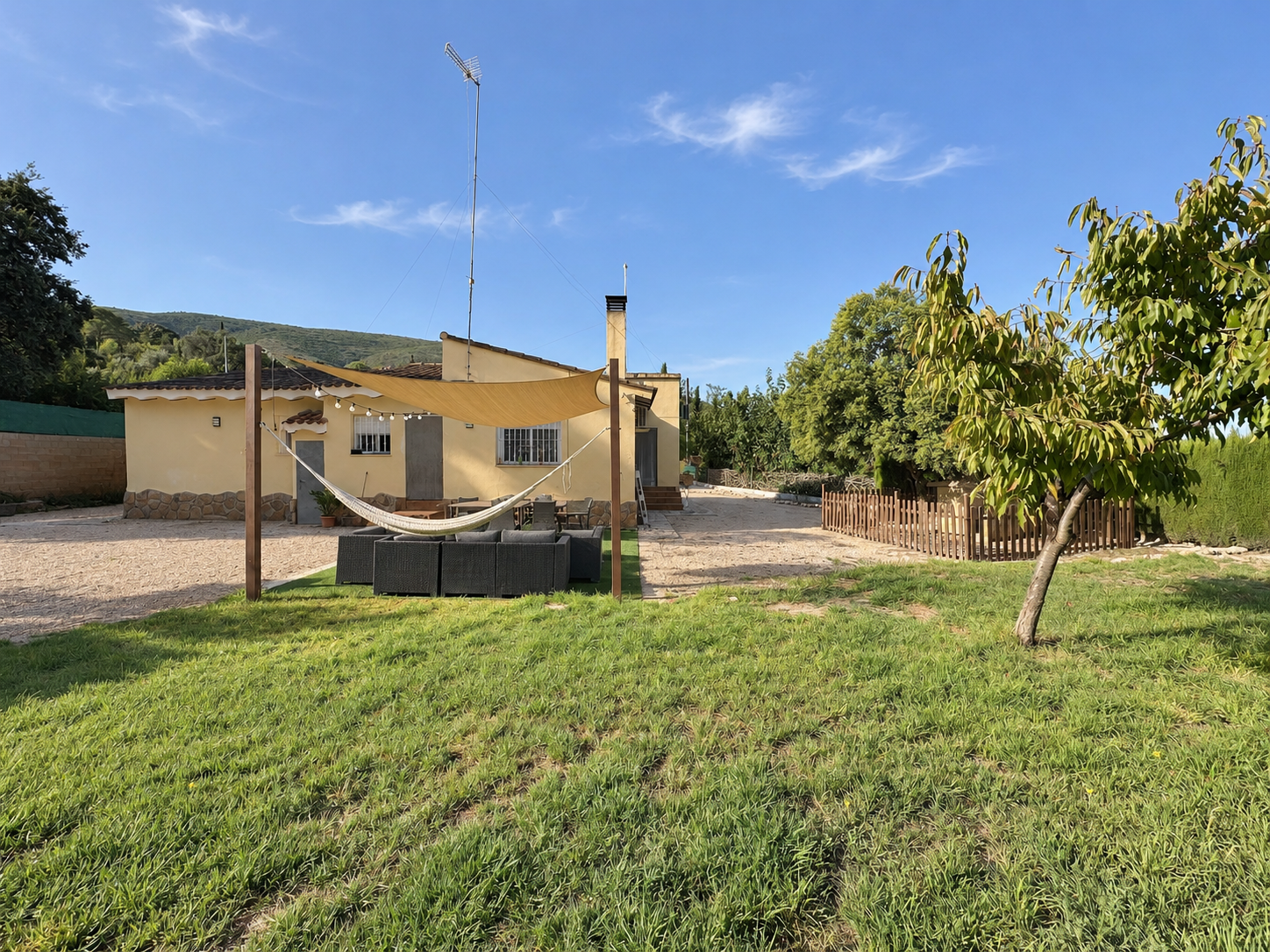 Villa in Ontinyent, Ombría, for sale