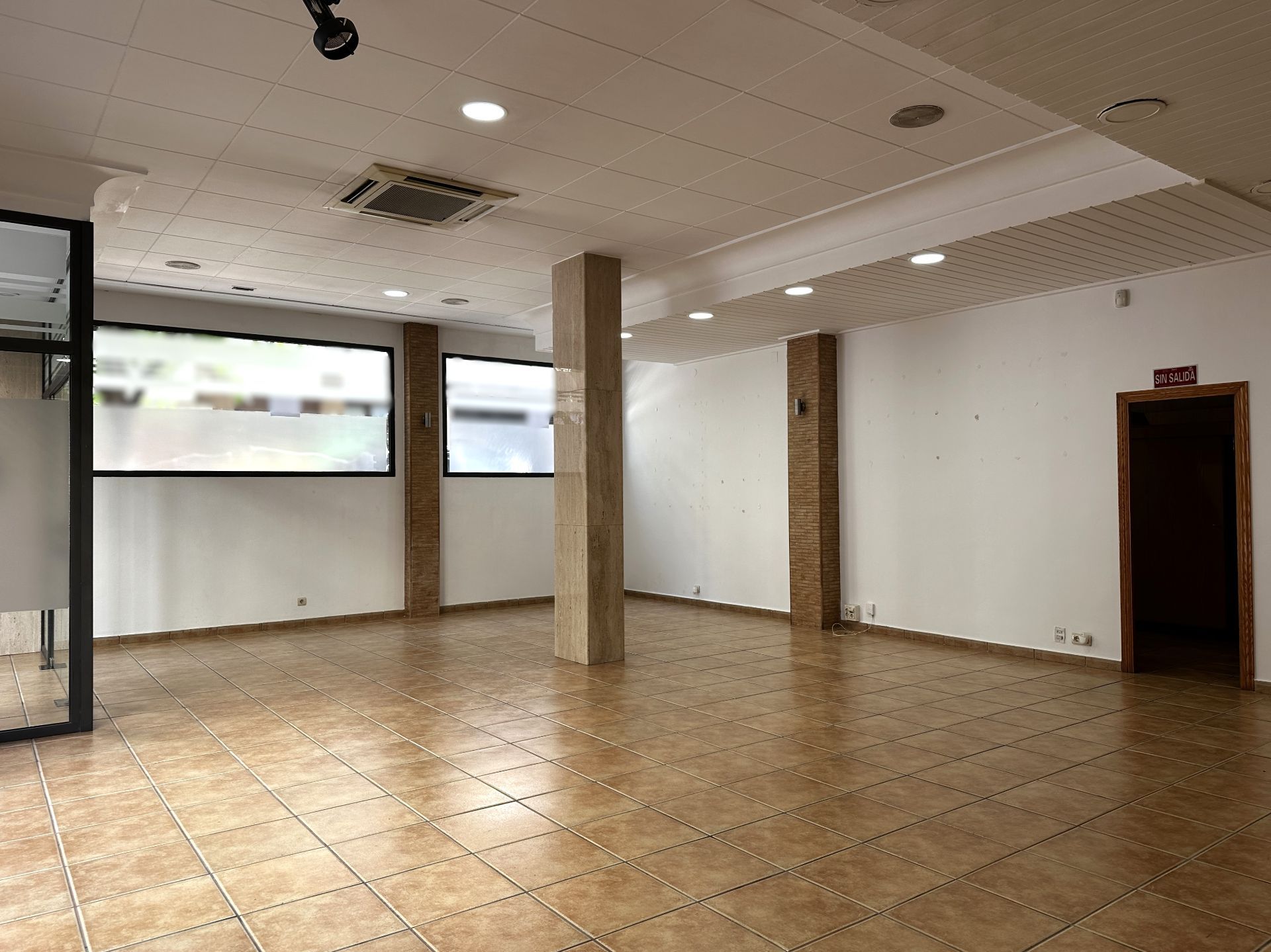 Local comercial en Ontinyent, alquiler