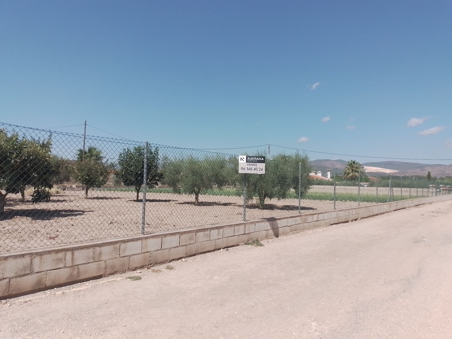 Grund i Ontinyent, Llombo, salg