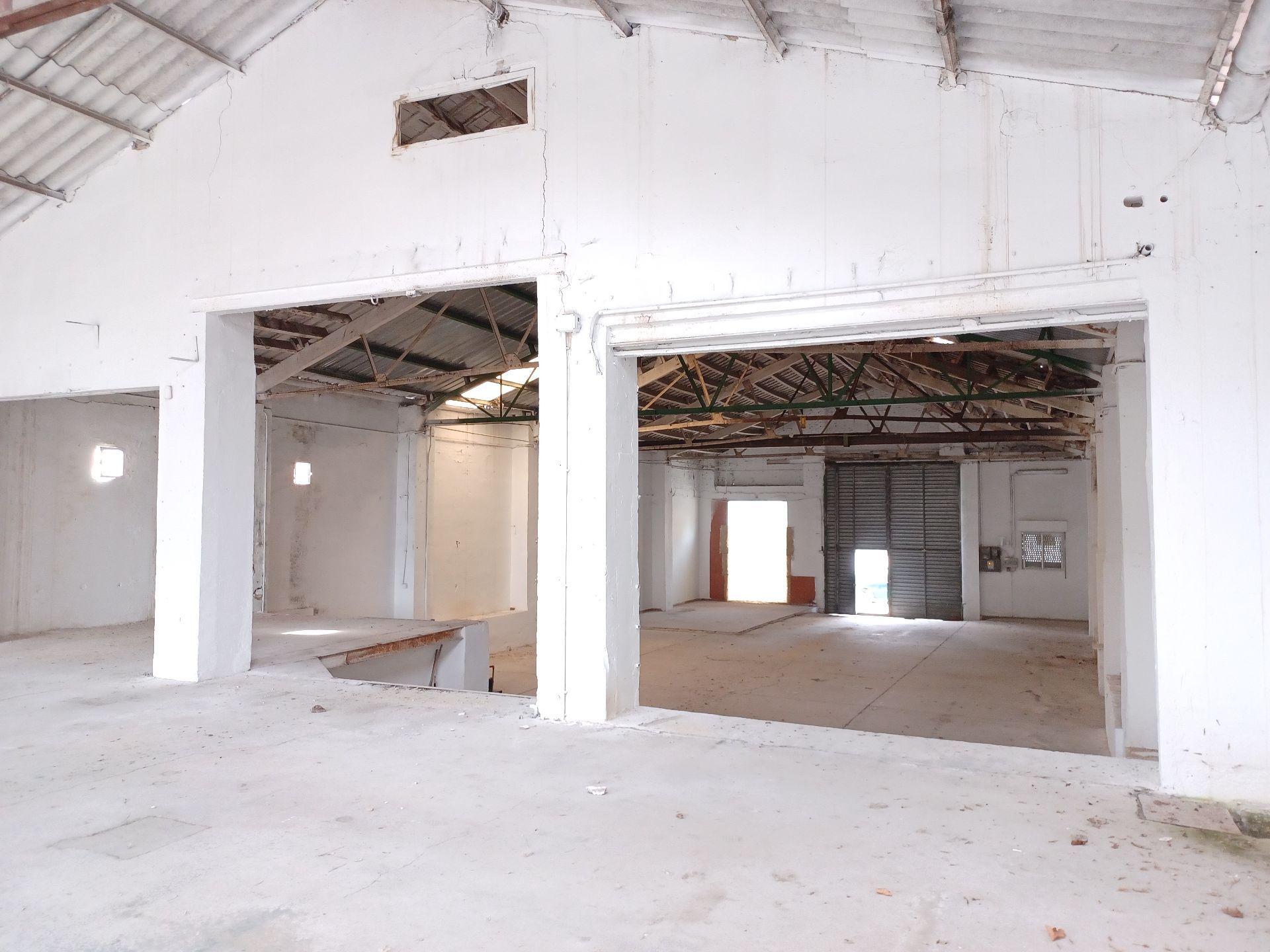 Lagerbygning i Ontinyent, Santa Ana, salg