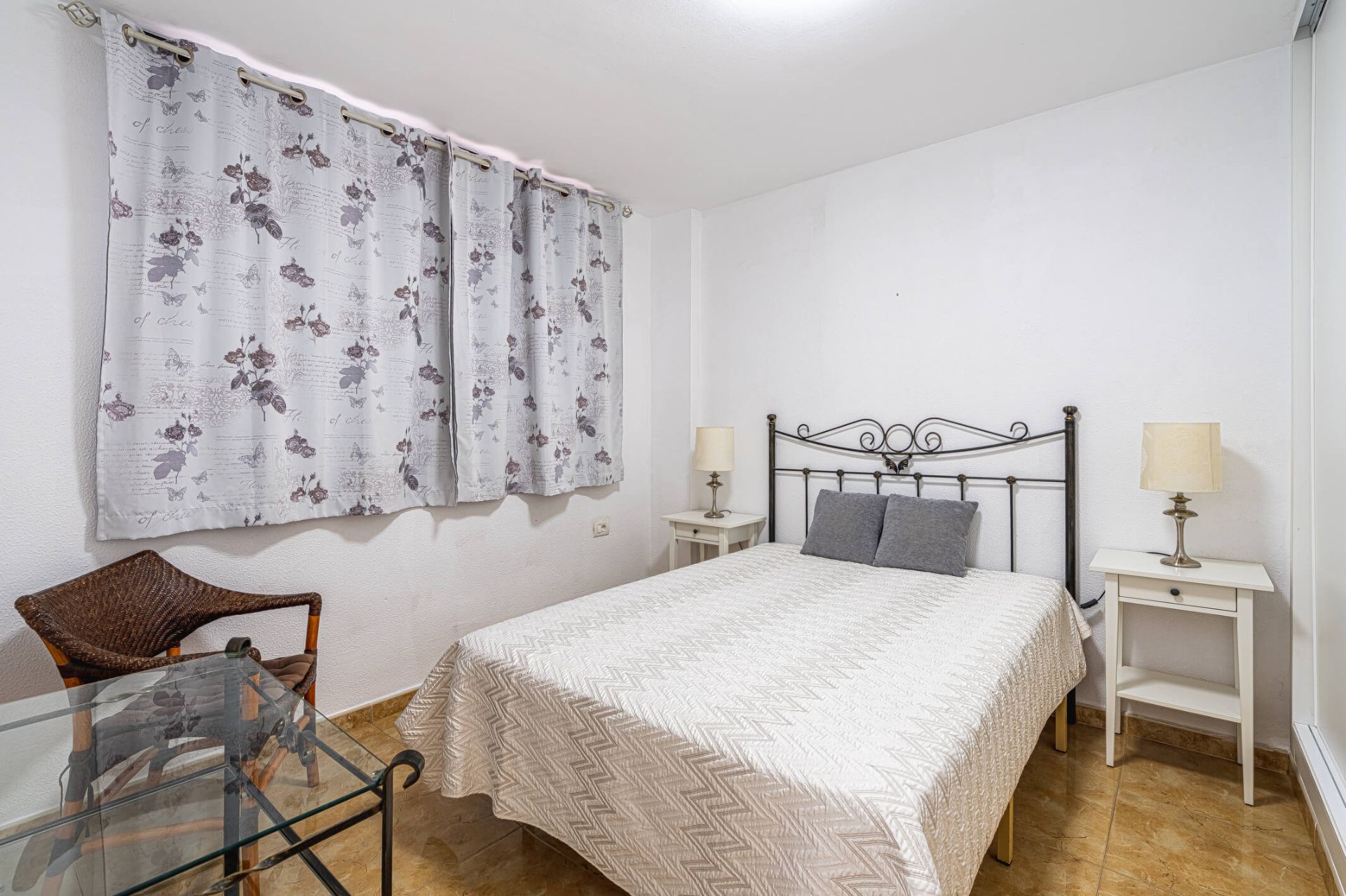 Piso en alquiler  , Los Cristianos, Arona  3/26