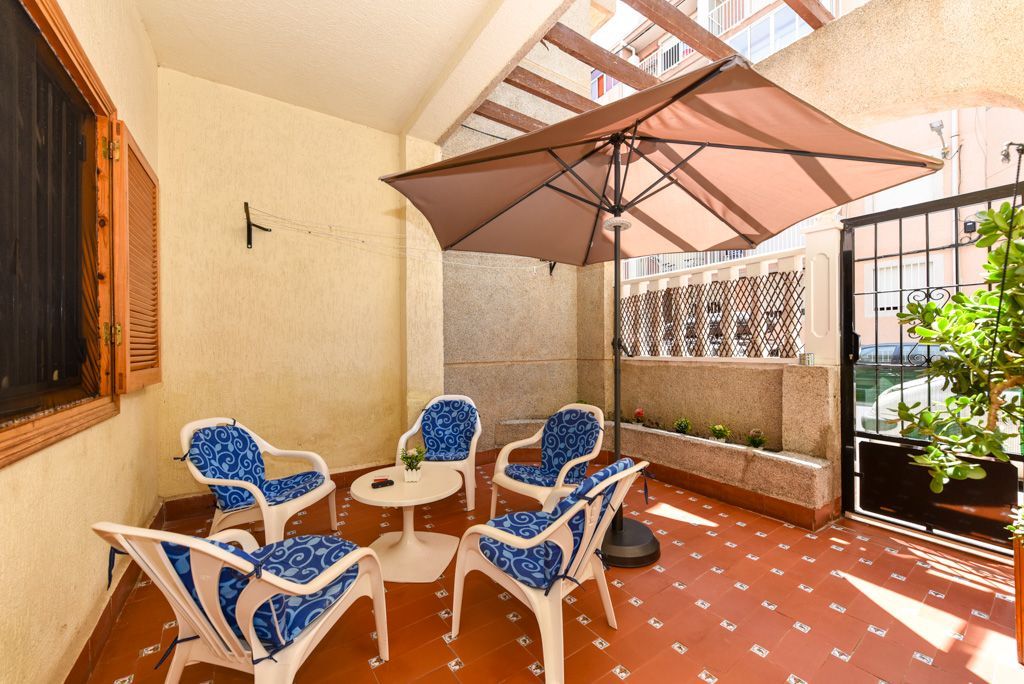Apartamento en Torrevieja, Playa del Acequión, venta