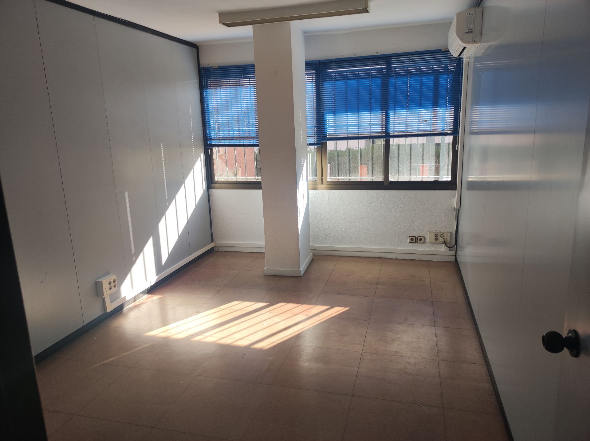 Oficina en Sevilla, Nervión, alquiler