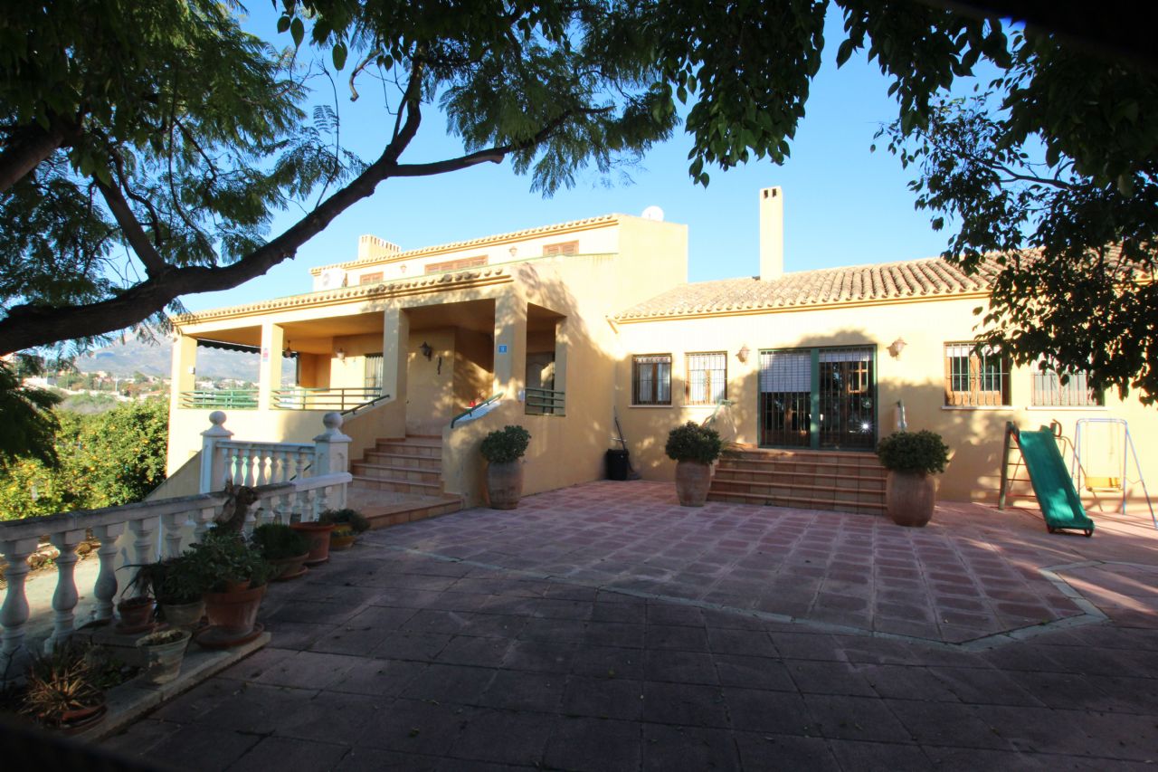 Casa / Chalet en Alfaz del Pi / l'Alfàs del Pi, Urbanizaciones, venta