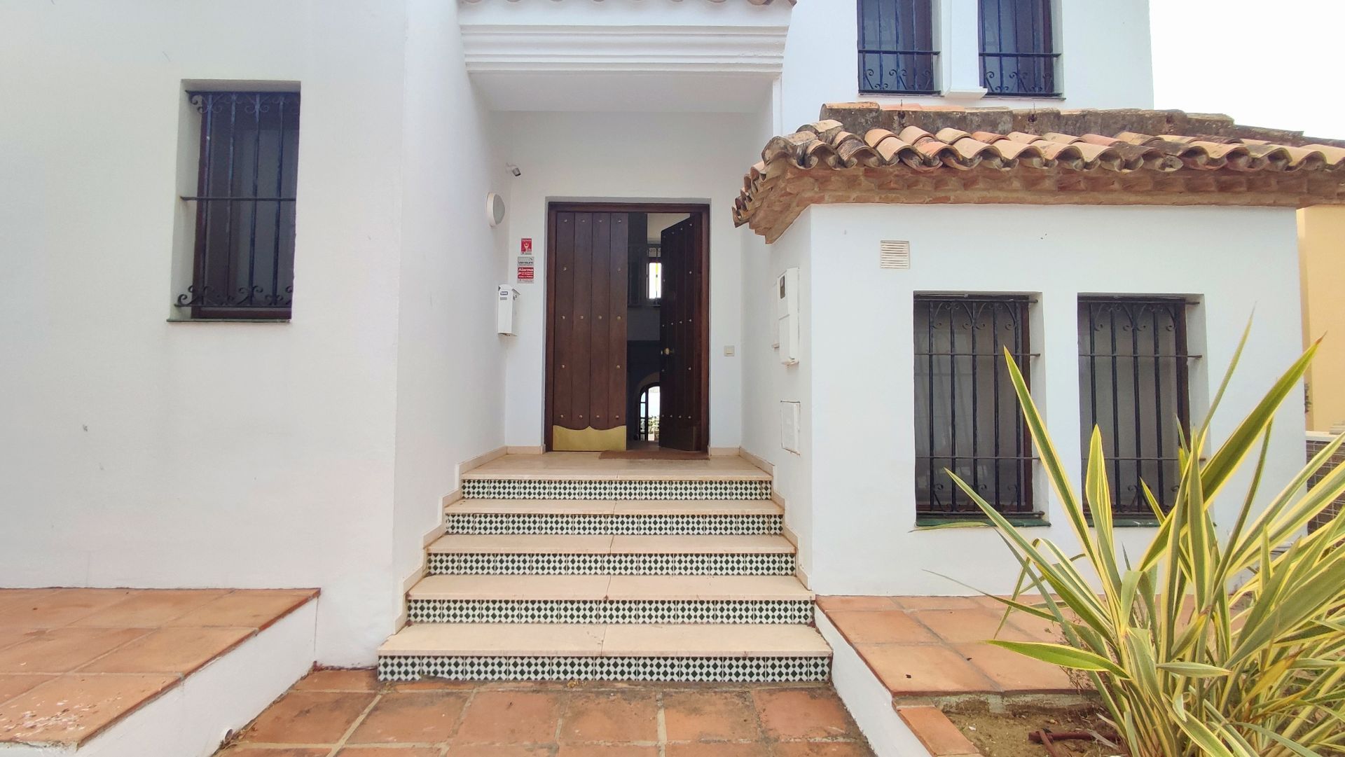 Casa adosada en Alcaidesa, Urb. Loma del Rey, venta