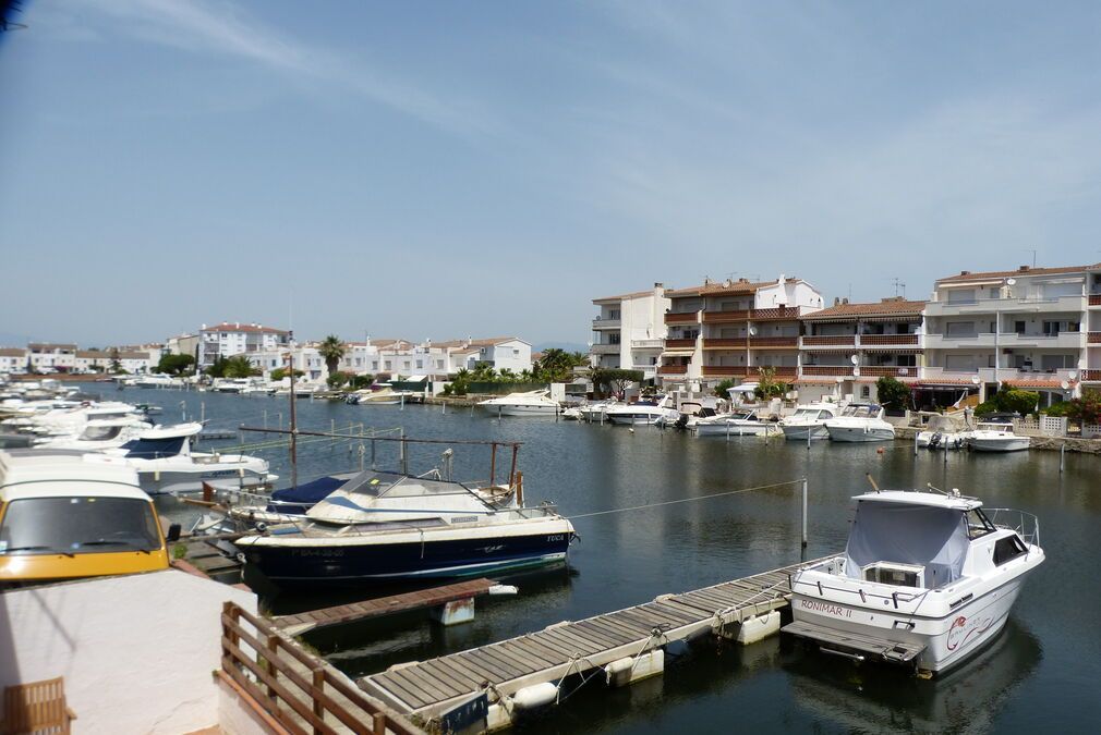 Apartment in Empuriabrava, for sale