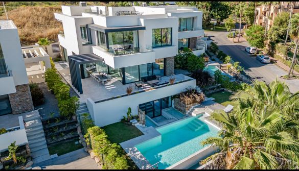 Luxury Villa in Estepona, for sale