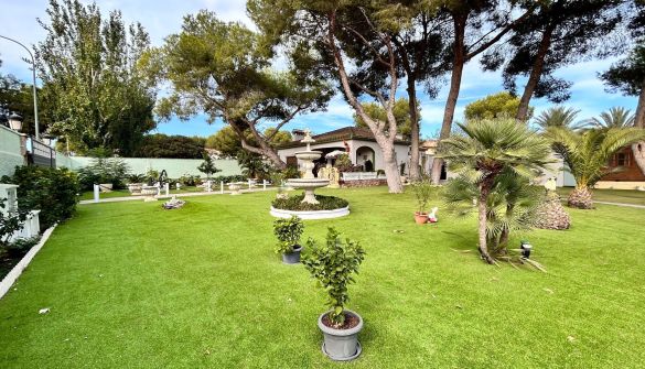 Villa in Orihuela Costa, for sale