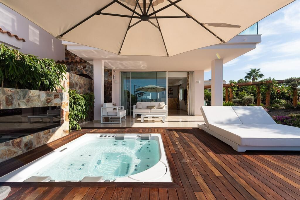 Luxury Villa in San Bartolomé de Tirajana, San Agustín, for sale