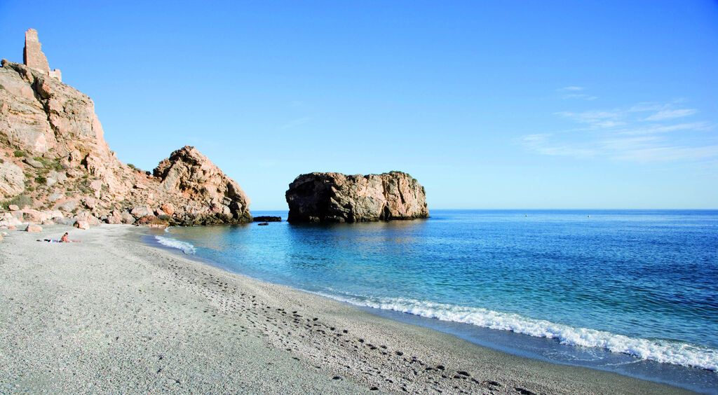 La Playa de La Rijana: un paraíso en la Costa Granadina