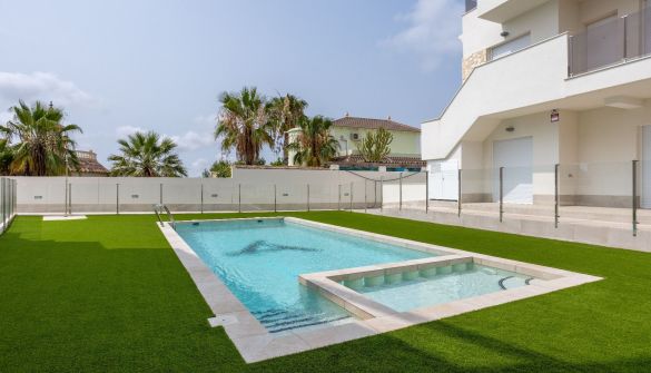 Penthouse in San Miguel de Salinas, te koop