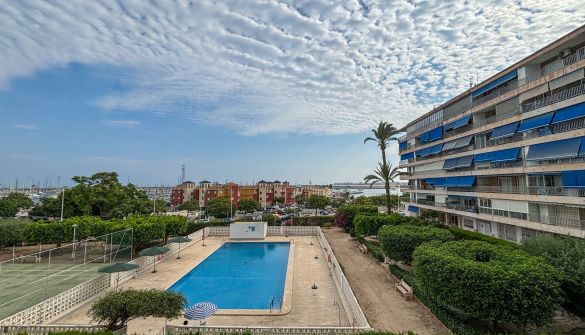 Apartamento en Torrevieja, Torrevieja Centro, alquiler