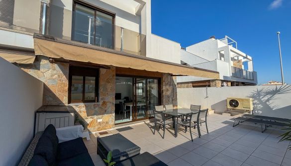 Casa adosada en Orihuela Costa, venta