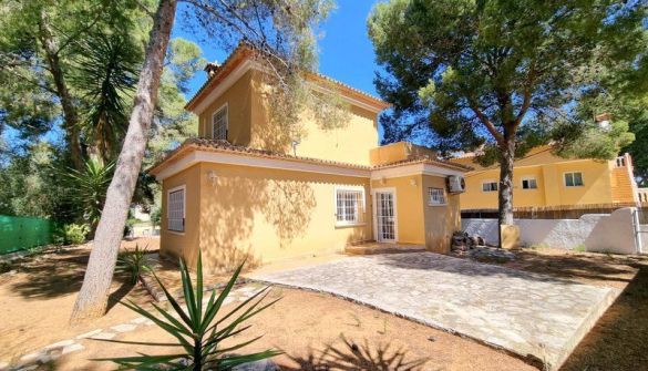 Villa in Dénia, Las Rotas, verkauf