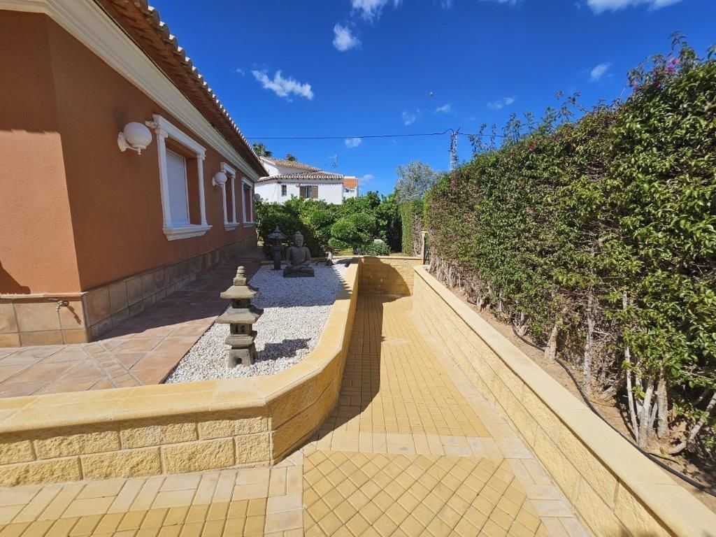 Villa en venta en Dénia zona Playa de Las Marinas