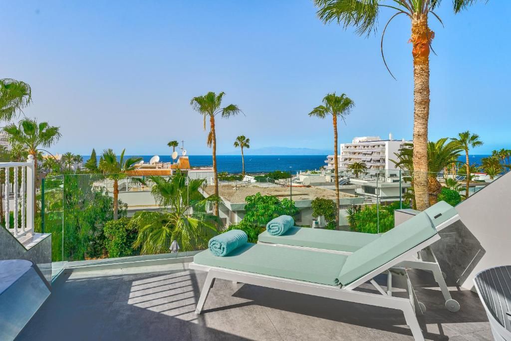 apartment-with-sea-view.jpg