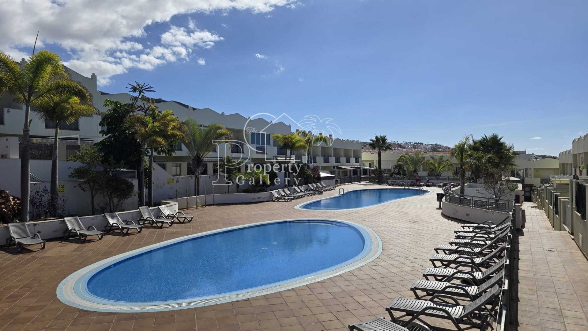 Town House in Costa Adeje, El Madro&ntilde;al, for sale