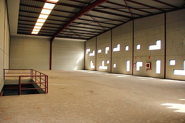 Terrenos y Naves - Naves en venta en Tenerife, servicios inmobiliarios en Santa Cruz de Tenerife