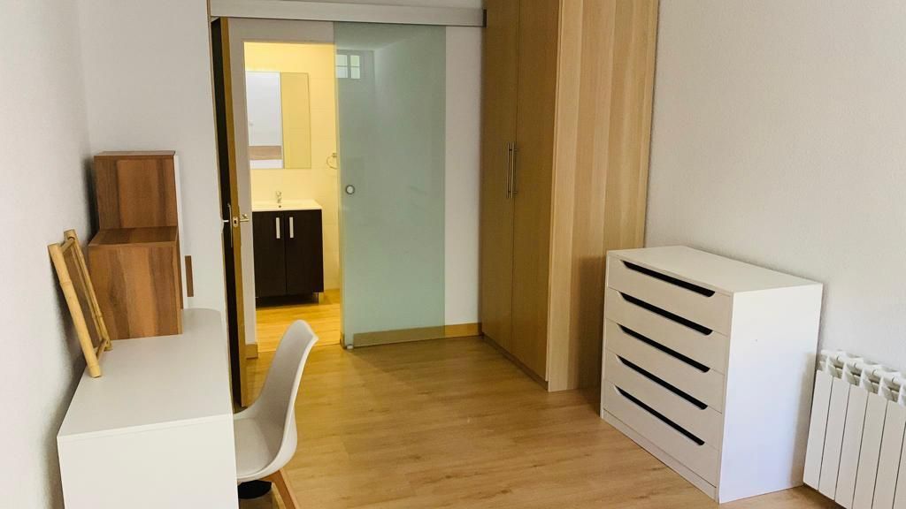 Room in Villanueva de la Cañada, for rent