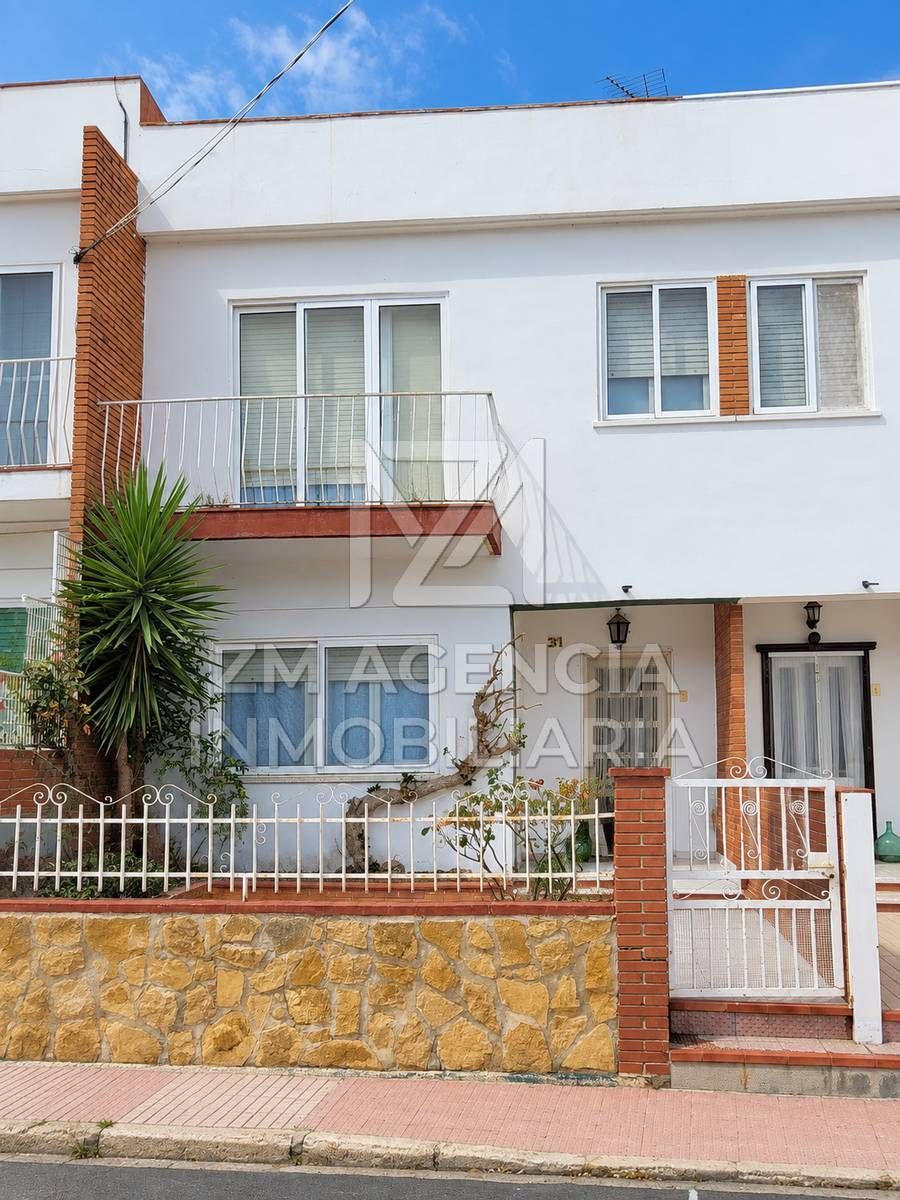 Maison mitoyenne à la Sénia, vente
